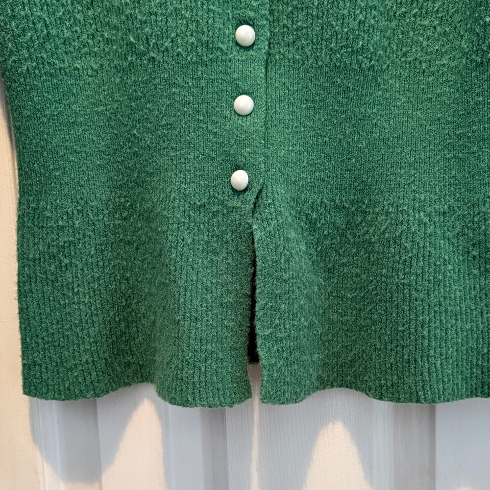 Emerald Green Peplum Button Down V-Neck Cardigan size M - Picture 5 of 13